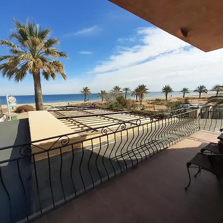 Oasis Guest house Denia