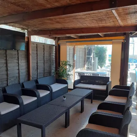 Oasis Pensión Dénia