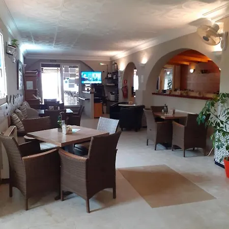 Oasis Denia
